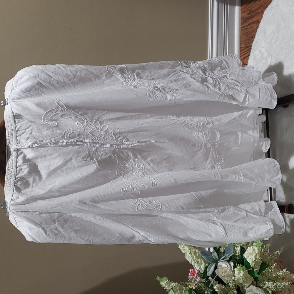 Nwt Metro Wear white cotton skirt